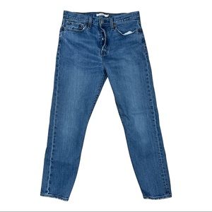 LEVI’S Wedgie Straight Icon Fit High Rise Ankle Jeans